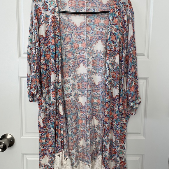 Charlotte Russe filigree shall - Picture 1 of 3